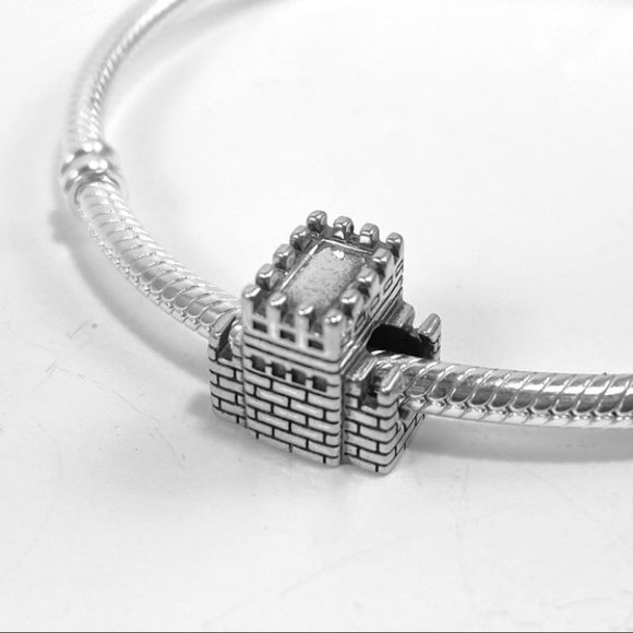 NWT Great Wall of China 3D Silver Charm - Picture 1 of 12
